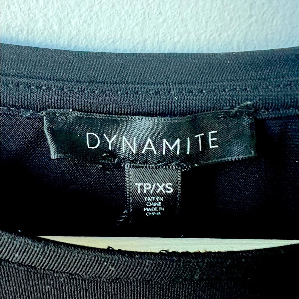 Dynamite Blouse - Picture 2 of 3